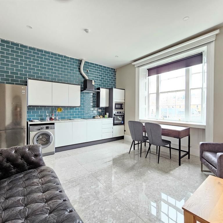 2 bedroom apartment to rent - Photo 1