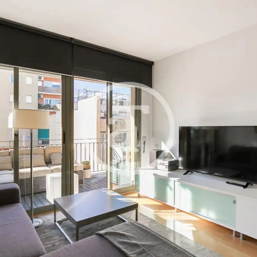Piso de alquiler en Carrer de la Reina Amàlia, El Raval - Photo 1