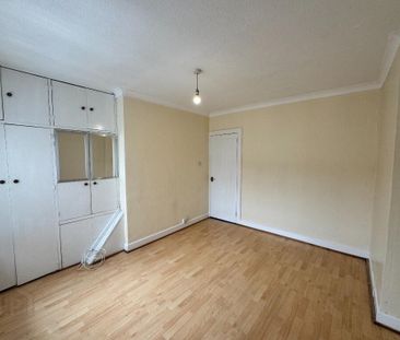 16 Queens Place, Lurgan, BT66 8BY - Photo 1