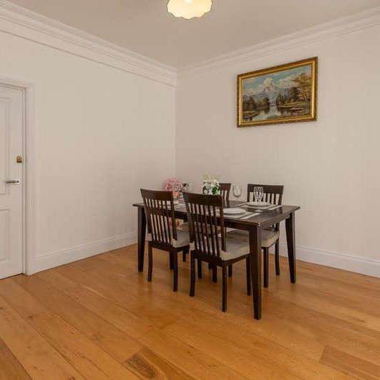 Warwick Road, Bounds Green, N11 - Photo 1