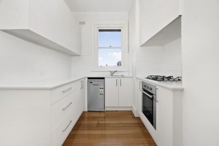 DELIGHTFUL OLDER STYLE - Photo 3