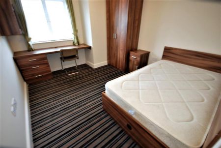 6 bedroom apartment to rent - Photo 3