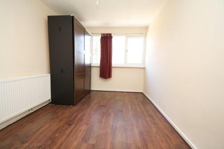3 bedroom house to rent - Photo 3