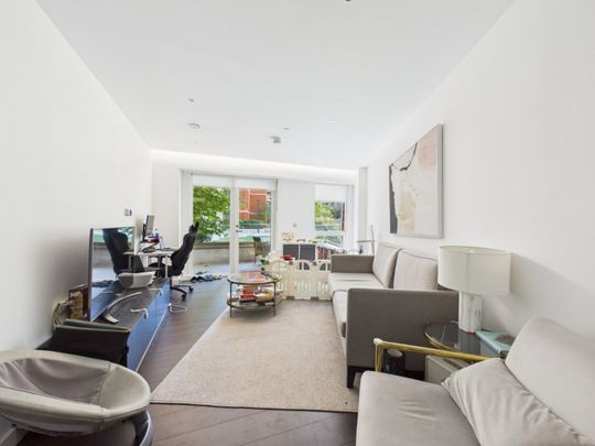Malthouse Road, London,SW11 - Photo 1