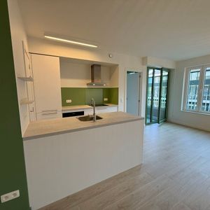 Appartement te huur in Antwerpen voor € 950 met 1 slaapkamer - Photo 3