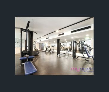 Stylish Inner-City Living in the Heart of Melbourne - Photo 6