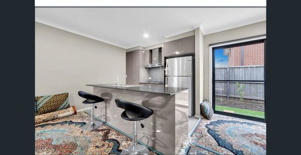 Modern Family Home for Rent – 22 Folkestone Road, Werribee VIC 3030 - Photo 1