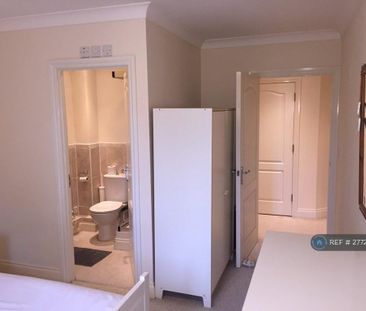 2 bedroom flat to rent - Photo 6