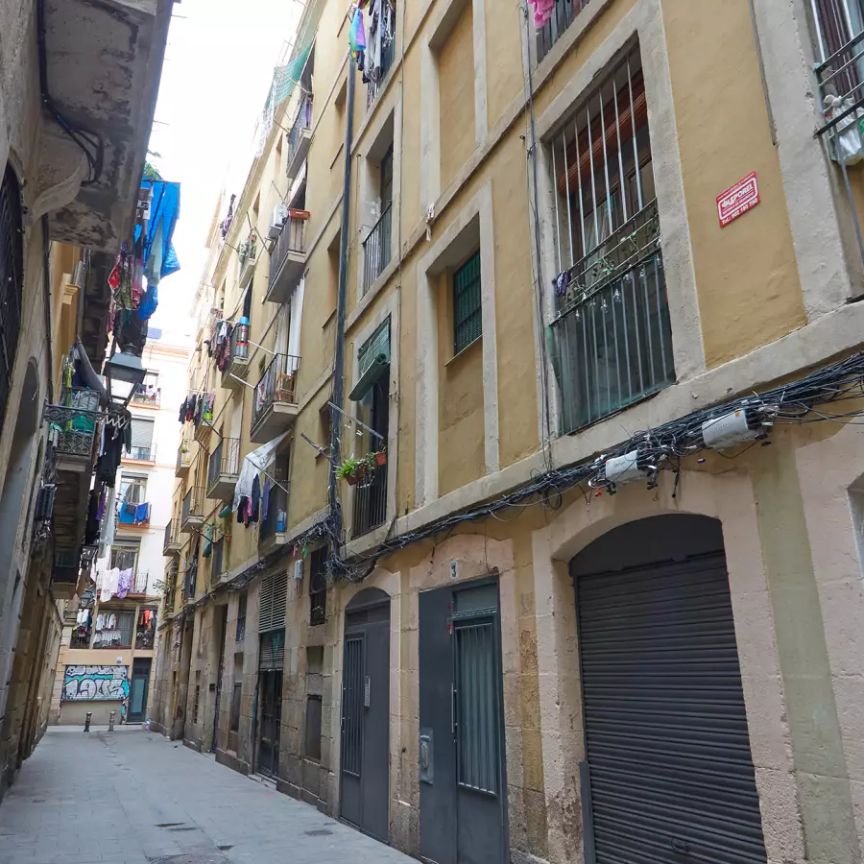 1-bedroom apartment for rent in El Raval - Photo 1