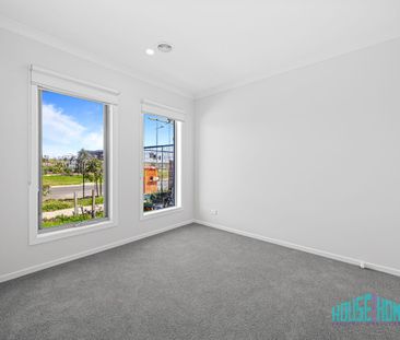 Parkside Living in the Heart of Mambourin Estate - Photo 2