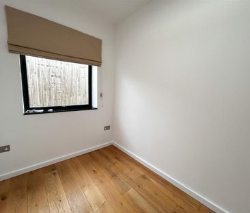 3 bedroom detached bungalow to rent - Photo 5