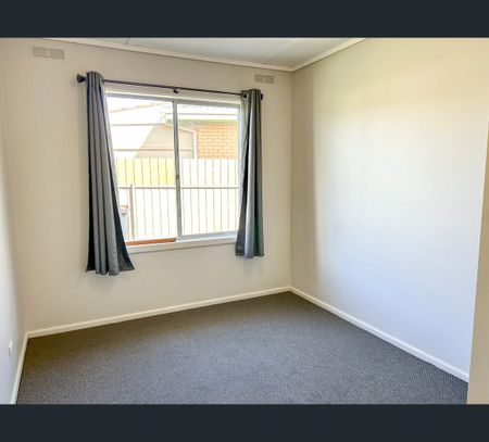 53 Fahey Street, Shepparton, Vic 3630 - Photo 4