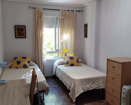 APARTMENT FOR RENT, 2 BEDROOMS AND 1 BATHROOM IN SAN JUAN DE ALICANTE - Photo 5