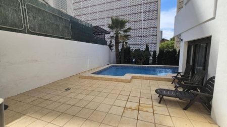 Luxury 5 room Detached House for rent in Benidorm, Valencia - Photo 4