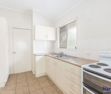 2/55 Mitchell Street, North Ward - Photo 3