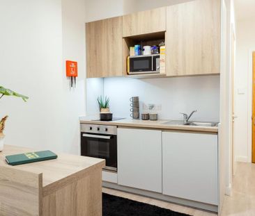 1 bedroom private hall to rent - Photo 2