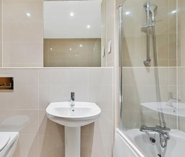 2 bedroom penthouse to rent - Photo 1