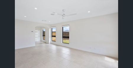 RENT WILL INCREASE TO $580 PER WEEK AFTER 3 MONTHS - Photo 3