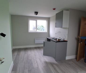 Studio Flat, Francis Road, HA1 - Photo 1