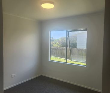 Renovated three bedroom home - Mt Maunganui - Photo 4