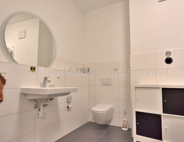 Stilvoll renovierte 3-Zimmer-Wohnung mit moderner Ausstattung in der Ulmer Mitte! - Photo 1