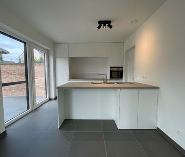 Energiezuinige nieuwbouwwoning te huur te Roeselare - Photo 6