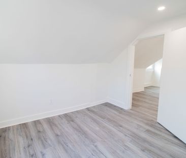 Bright & Spacious 2-Bedroom Apartment in St. Catharines! - Photo 2