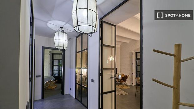 3 room luxury Apartment for rent in Valencia, Spain - Photo 1