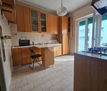 5 locali in affitto - Photo 3