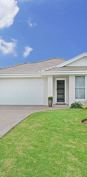 Family home in Milton - Photo 1