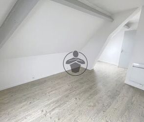Location Appartement 3 pièces 85 m2 à Saint-Quentin - Photo 3