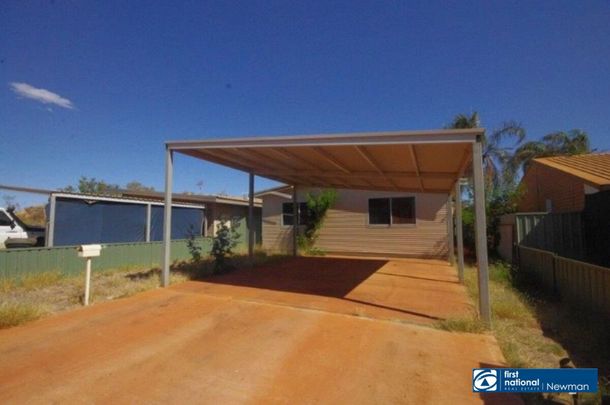 4 BEDROOMS IN CUL DE SAC - Photo 1