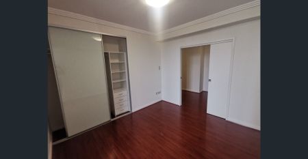 Timber floor 1 br + study room for just $520pw, include $40 electricity and gas bill - Photo 2