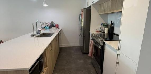 Grand 5 1/2 à louer - Photo 2