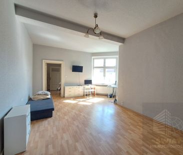 wynajmę mieszkanie, dwa duże pokoje w centrum - Zdjęcie 2