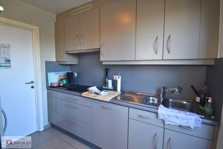 Dakappartement met terras te huur - Foto 4