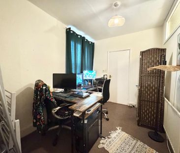 2 bedroom maisonette to rent - Photo 4