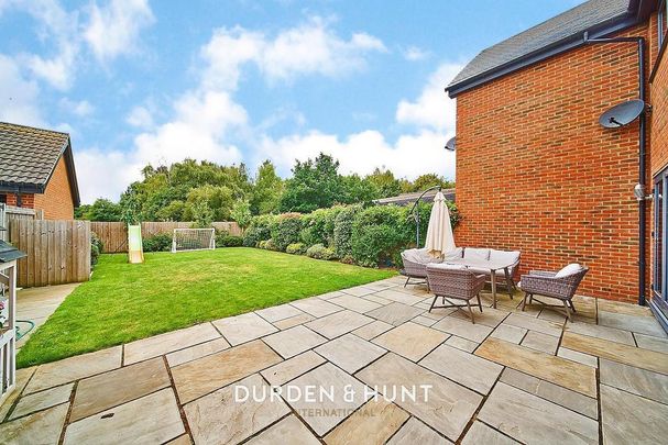 3 bedroom semi-detached house to rent - Photo 1