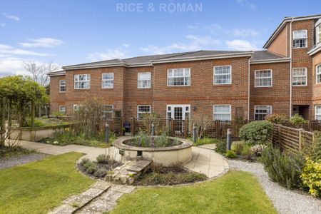 1 Bedroom Apartment - Photo 3