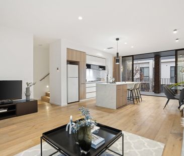 11 Sweetbox Walk, Malvern East - Photo 3