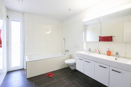 Wohnung mit grosszügiger Terrasse - Foto 4