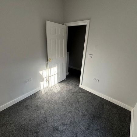 2 bed upper flat to rent in DL14 - Photo 3