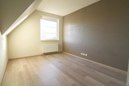 Lichtrijk appartement met 2 slpks en 2 terrassen voor 875 EUR/mnd - Foto 2