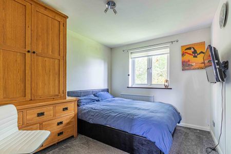 1 bed Flat for rent - Photo 4