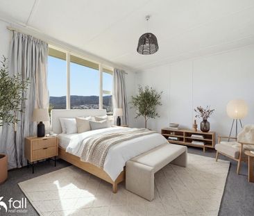 Two Bedroom Home with Spacious Backyard - Photo 6