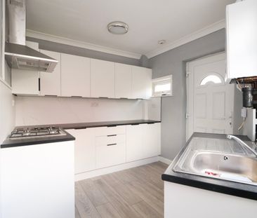 2 bedroom house to rent - Photo 3