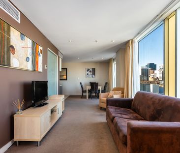 Stylish 2-Bedroom Apartment - City Views, Comfort & Convenience at ... - Photo 4