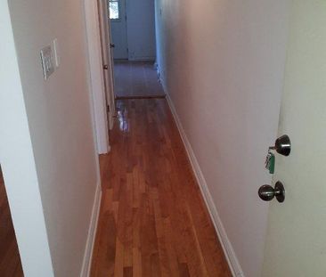 3 1/2 Rosemont - Photo 1