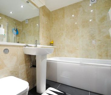 2 bedroom property to rent - Photo 5