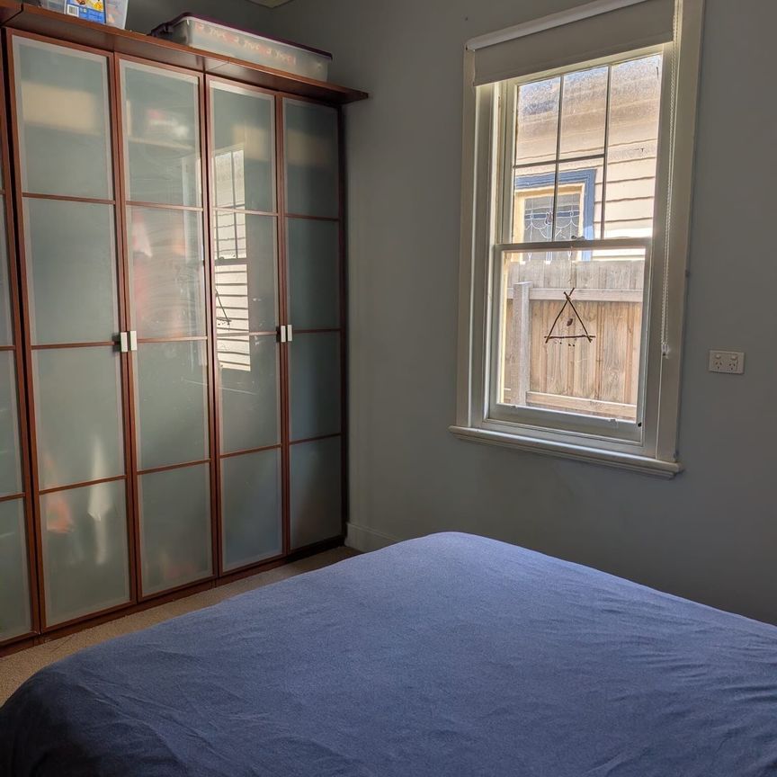 Yarraville - Photo 1